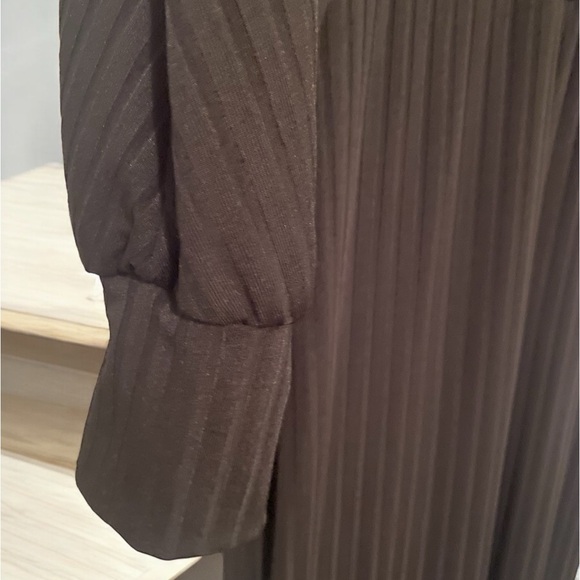 Ribbed Black Jumpsuit - Picture 4 of 8